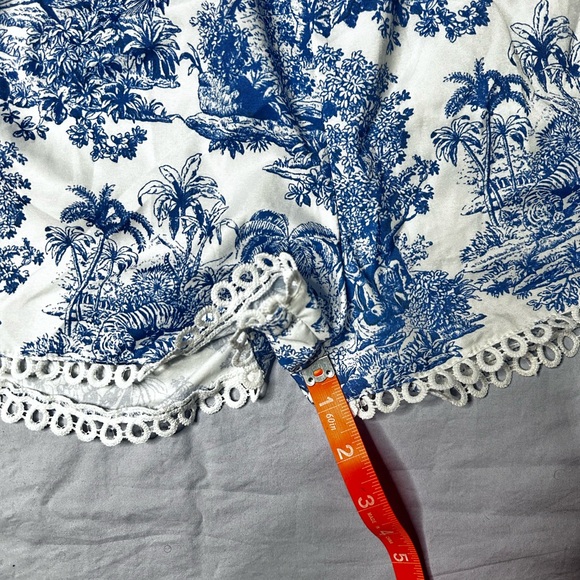 SHEIN Blue and White Kids Printed Romper - Picture 7 of 9